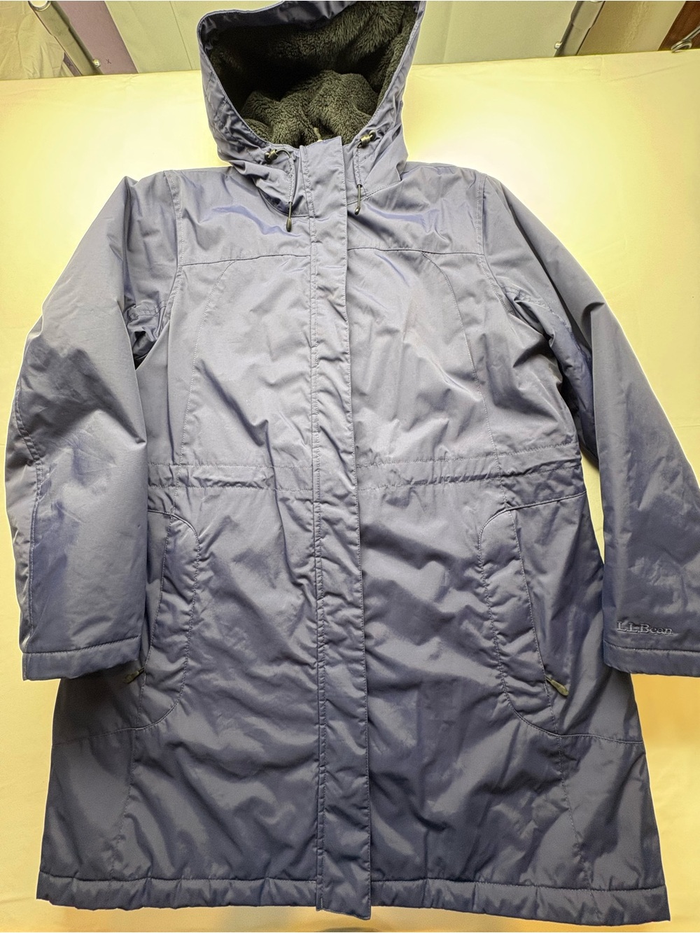 L.L. Bean Women's Vintage Hooded Puffer Coat - Navy Blue